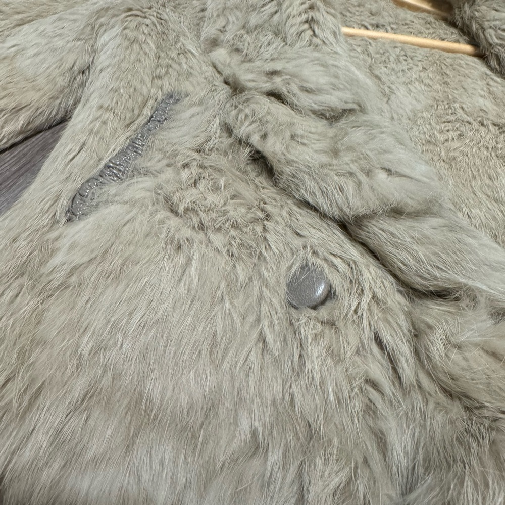 Fur coat - Picture 12 of 12